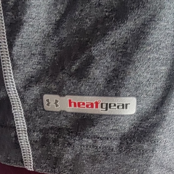 Under Armor Heat Gear Shirt - Picture 2 of 7